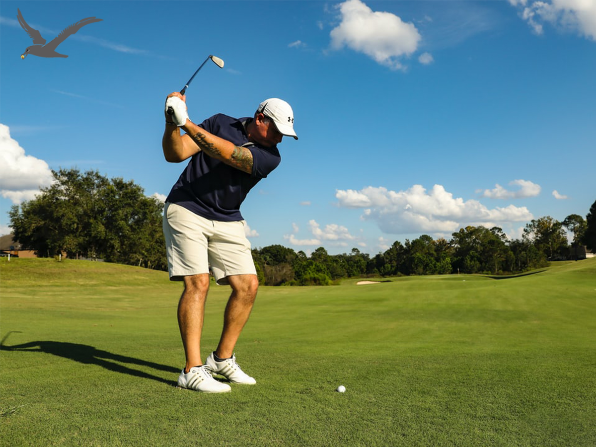 Swing în sănătate: beneficiile fizice, mentale și sociale ale golfului